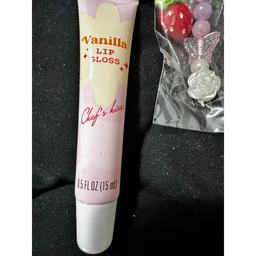 NWT Vanilla Lip Gloss With Charm
